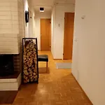 Sweet Home, Fireplace 아파트 로바니에미