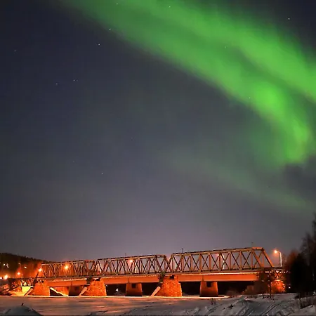 Sweet Home, Fireplace