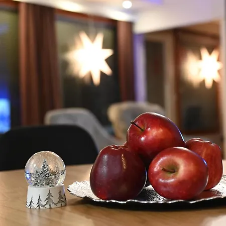 Sweet Home, Fireplace *