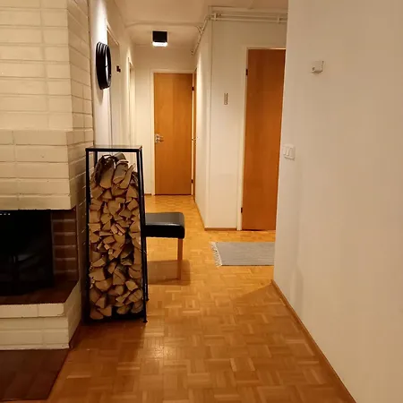 Sweet Home, Fireplace 아파트 로바니에미